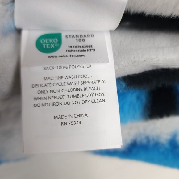 Sesame Street Cookie Monster Faux Fur Throw Blanket 50"X70" Polyester Blue White - Picture 10 of 11